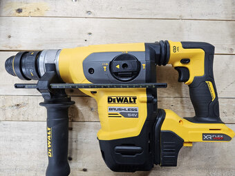 DeWALT DCH416NT + batt. + nabíječka + kufr - 9