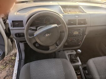 Ford transit connect 1,8td - 9