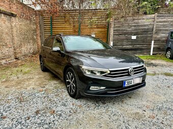 Volkswagen Passat 2.0 TDI 110 kW DSG, top výbava a stav - 9