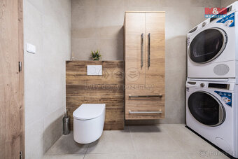 Prodej rodinného domu, 210 m2, v Kamenici n.L., ul. Dobšova - 9