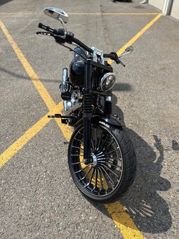 HARLEY-DAVIDSON BREAKOUT - 9