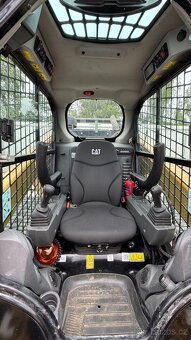 Na prodej: Kompaktní pásový nakladač Cat 299D3 XE (2021) - 9