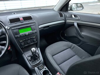 Škoda Octavia II 1.9TDI 77kw ELEGANCE, TAŽNÉ, bez koroze - 9