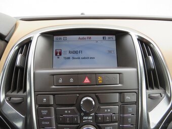 Opel Astra 2.0CDTi , 118 kW nafta, 2011 - 9