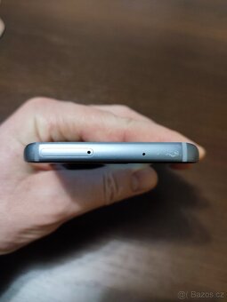 Samsung Galaxy S7
SM-G930F - 9