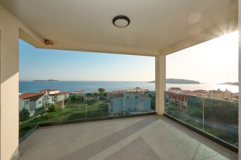 Nový apartmán s výhledem na moře – Rogoznica, Chorvatsko - 9