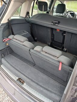 Ford grand C-max 2015 7 míst - 9