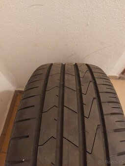 letní sada 18" disky 5×114,3 pneu 235/45/18 - 9