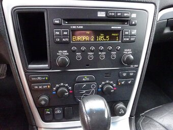 Volvo V70 2.4 D5 Combi r.v.2006 (stk:12/2026) 136 kw - 9