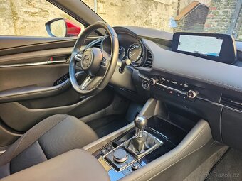 MAZDA 3 2,0 132kw, 12/2019, 38t.km, HUD, navi, keyless, 18" - 9
