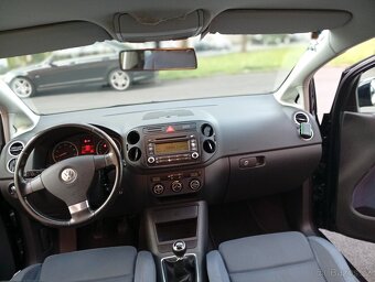 Prodám Volkswagen Golf 5 - 9