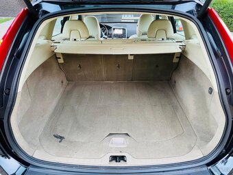 Volvo XC60 2.4 D5 AUTOMAT KAMERA GEARTRONIC VÝHŘEV SERVISKA - 9