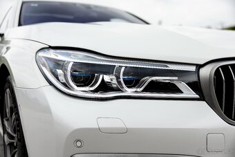 BMW Řada 7 M760Li xDrive A/T - 9