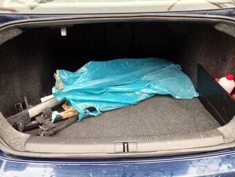 VW Jetta, 2006, 1,6 benzín 75 kW, 2. majitel ČR - 9