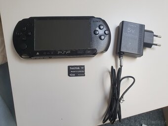 SONY PSP E-1004 CFW 6.61+2GB karta+fifa street 2+hry - 9