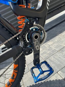 Prodám DH kolo Mondraker SUMMUM ProTeam Carbon 85 000 Kč - 9
