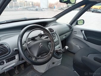 Citroën Xsara Picasso 1.6i - 9