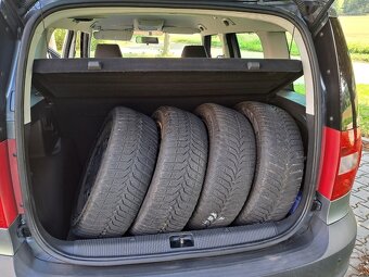 ŠKODA YETI 1.2 TSI 77kW Active+ Edition KLIMA, ALU, 2x KOLA - 9