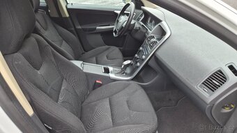 Volvo XC60 2.4D   4x4 - 9