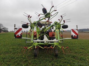 Obraceč píce Claas VOLTO 800 - 9