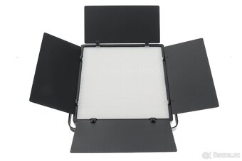 Profesionální LED světlo 660 PRO – 60W s regulací CRI 97+ - 9