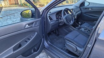 HYUNDAI TUSCON 4x4 2.0 CRDI 100KW.NAVI.KAMERA.TAŽNÉ 8x ALU. - 9