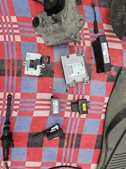 Renault Laguna 3 - díly Levně - 9