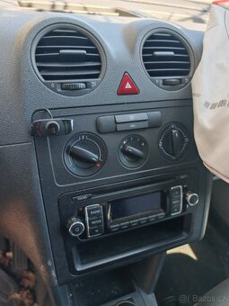 Vw Caddy 1.6tdi, r.v. 2014, bourané. - 9
