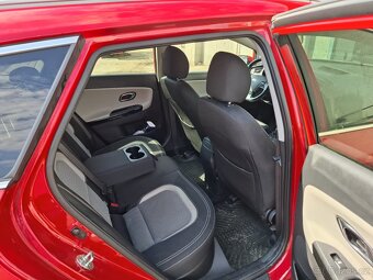 KIA CEED SW 1,6 CRDI 94KW - 9