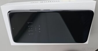 Honor 200 - 9
