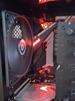 RX 6800, R5 5600x, 16GB RAM, 1TB M.2, 750W 80+ Gold - 9