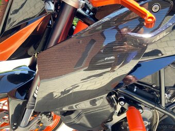 KTM Superduke 990 - 9