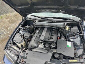 Bmw e46 330Ci Facelift - 9