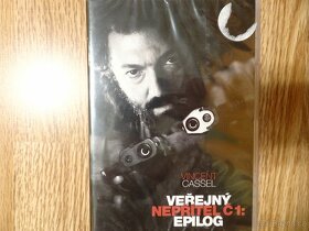 DVD-8x nové filmy zabalené v plastu s vysokým hodnocením - 9