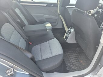 Škoda Superb 1.6 TDI TZ - 9