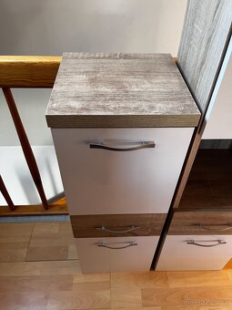 Koupelnové skříňky - 9