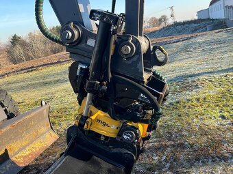 Kolové rypadlo Volvo EW160E s rotátorem - 9