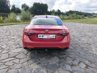Alfa Romeo Giulia 2.0tb super - 9