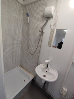 Obytná buňka vč. zařizovacích předmětů - 9