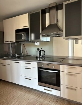 Pronájem bytu 2+kk 49 m² Zemědělská, Praha - Dejvice - 9