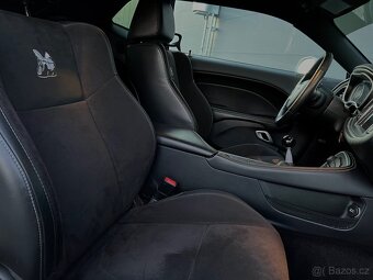 DODGE CHALLENGER RT SCATPACK 6,4l V8. MANUÁL 362kw - 9