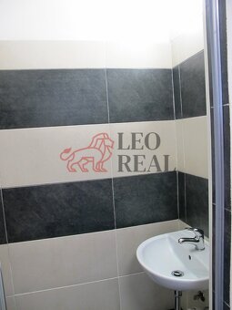 Pronájem bytu 1+kk 39m²+ 2 lodžie, sklep a komora - 9