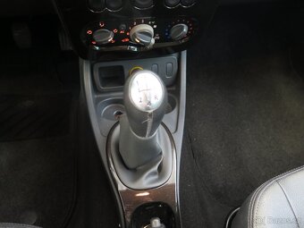 Dacia Duster 1.6 16V,kůže,klima, - 9