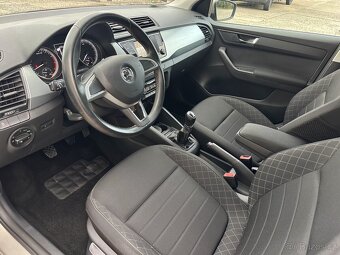 Škoda Fabia 1.2 TSI 66kW, rok 9/2015, servis pouze Škoda - 9