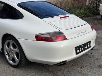 Porsche 911 Carrera 4 (996) - 9