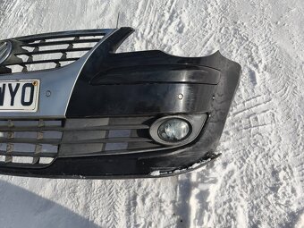 VW Touran facelift - přední náraznik , kapota - 9