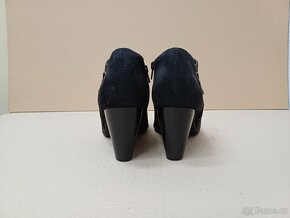 Černé kotníkové boty vel.39 - 9