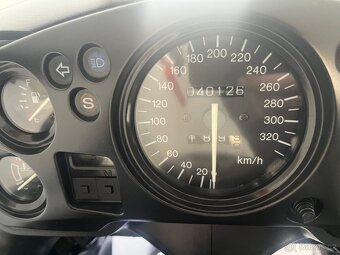 CBR 1100 XX Super Blackbird, r.v. 1998,115 kw - 9