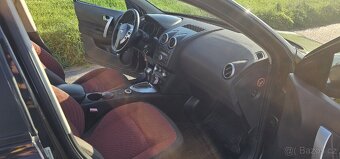 Nissan Qashqai 2.0 DCi 4x4 automat,nová stk, tažné,panorama - 9