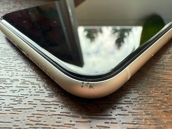 iPhone 11 White / Bílý - 128 GB - 9